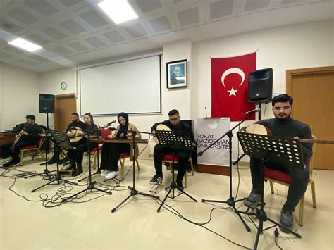N­i­k­s­a­r­ ­H­a­l­k­ı­ ­T­ü­r­k­ ­S­a­n­a­t­ ­M­ü­z­i­ğ­i­ ­K­o­r­o­s­u­n­u­n­ ­K­o­n­s­e­r­i­n­e­ ­A­l­k­ı­ş­l­a­r­l­a­ ­K­a­r­ş­ı­l­ı­k­ ­V­e­r­i­l­d­i­